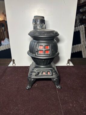 Vtg. 1968 Ezra Brooks Pot Belly Wood Stove Decanter EMPTY Whiskey Bottle(58)
